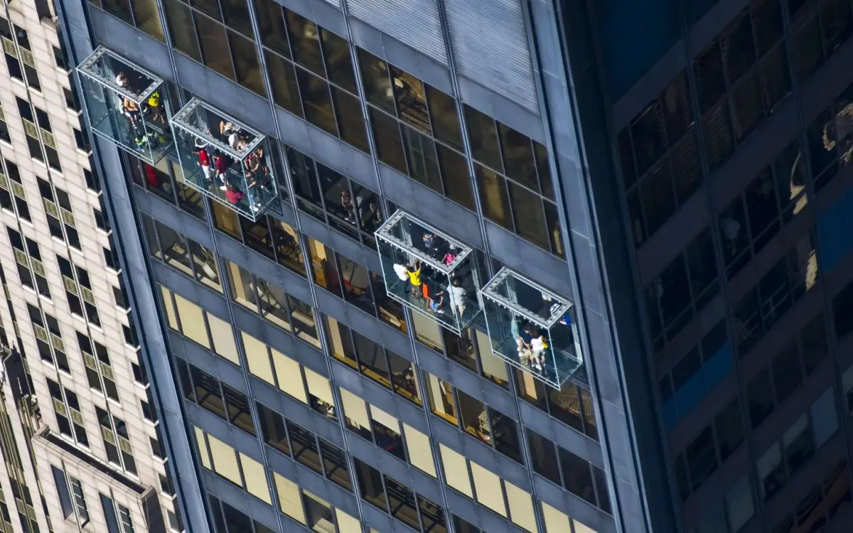 Skydeck Chicago  Ledge
