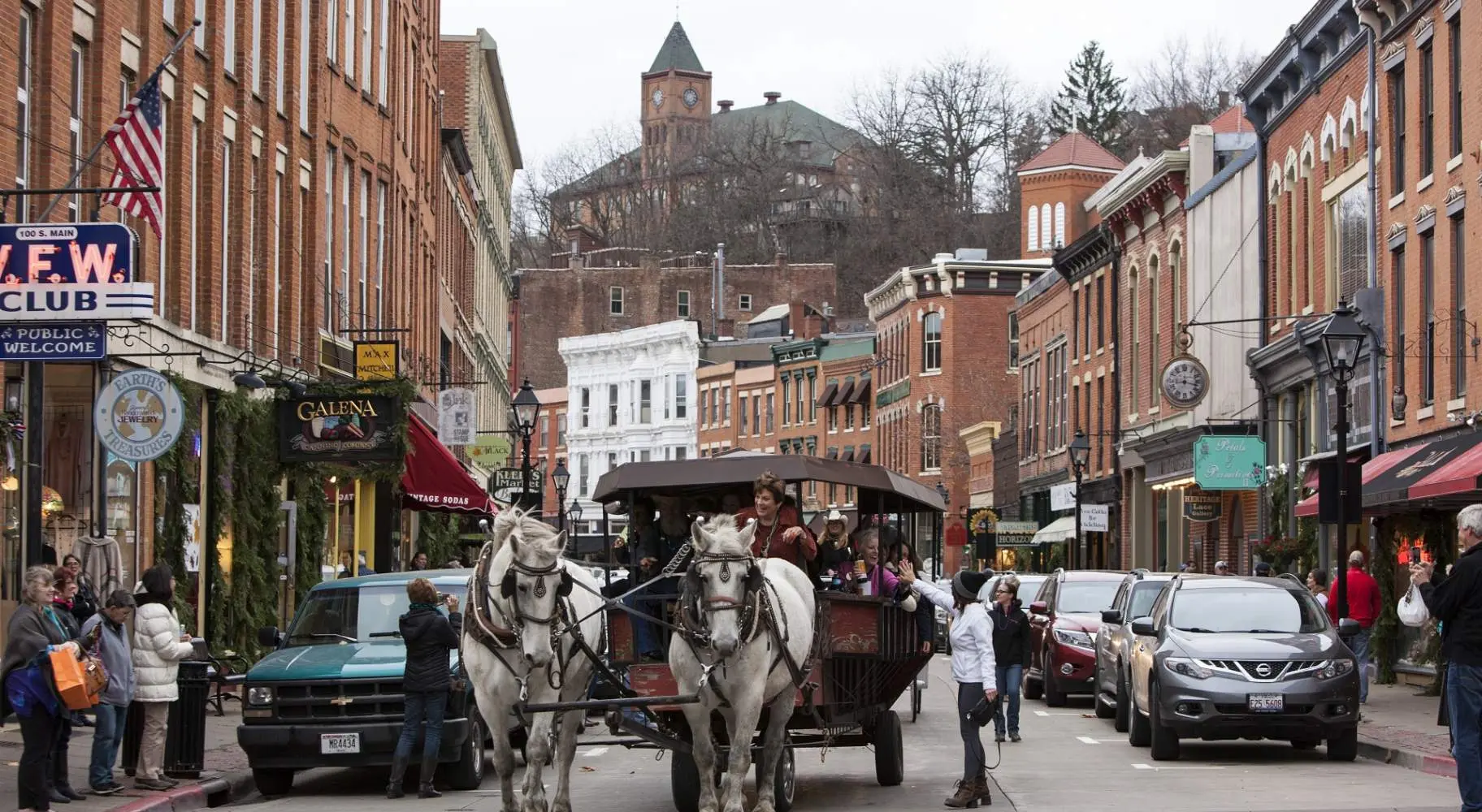 paseo en coche de caballos durante el fin de semana nouveau