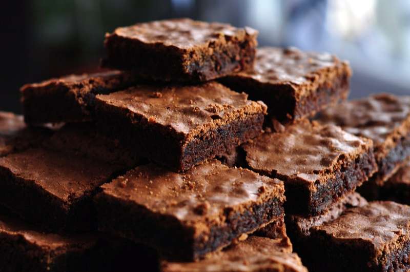 Una pila de brownies de chocolate, como en el Palmer House de Chicago