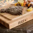 Carne sobre una tabla de cortar