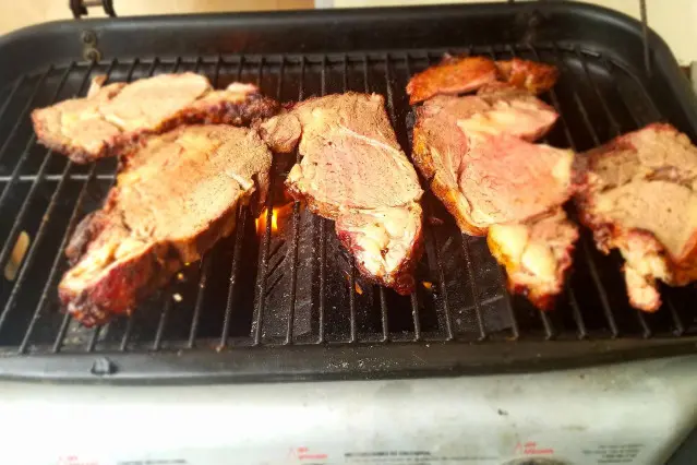 Carne a la parrilla
