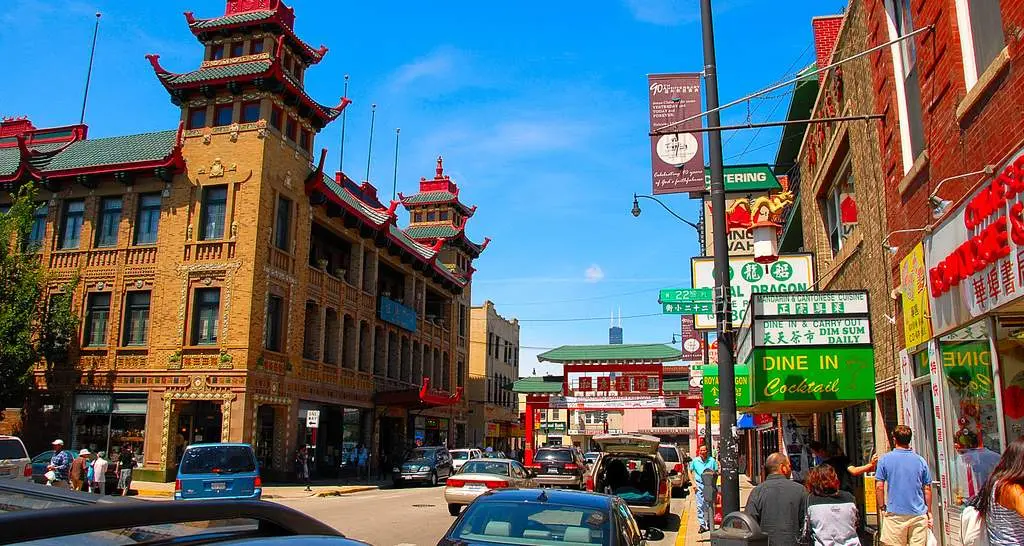 Vista de la calle principal de Chinatown Chicago 
