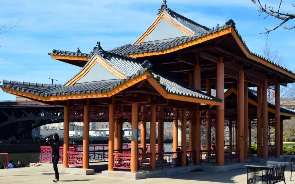 Exterior del Ping Tom Memorial Park en Chinatown