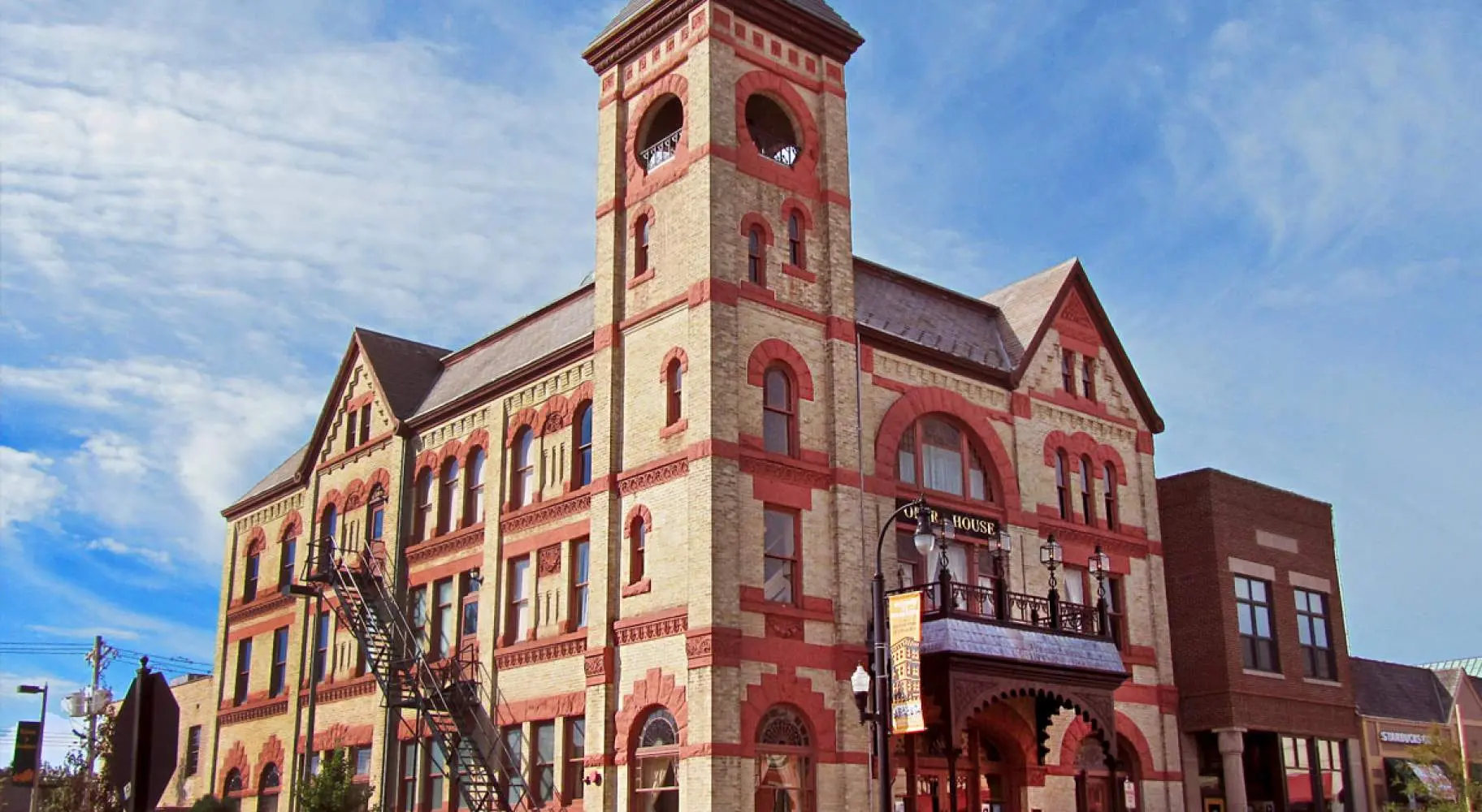 Exterior de la Ópera de Woodstock en Woodstock