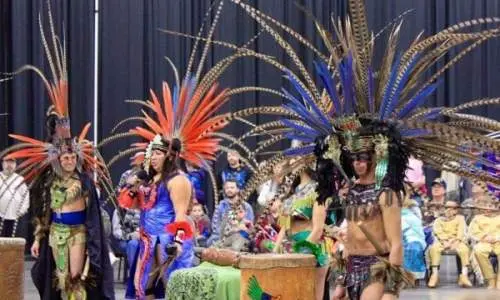 Danzas aztecas de la Compañía de Danza Omeyocan