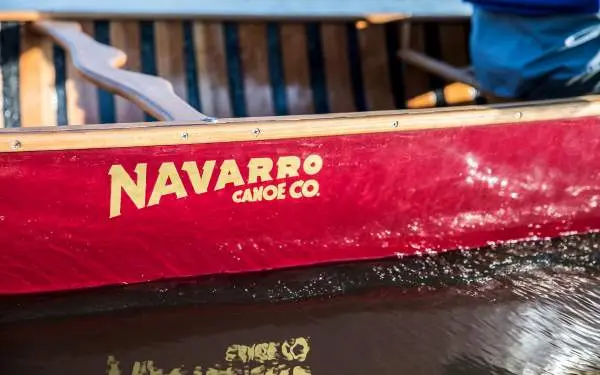 El costado de un barco