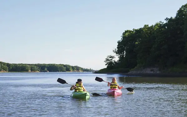 Kayakistas lago shelbyville