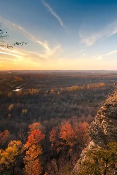 Puesta de sol en el Bosque Nacional de Shawnee