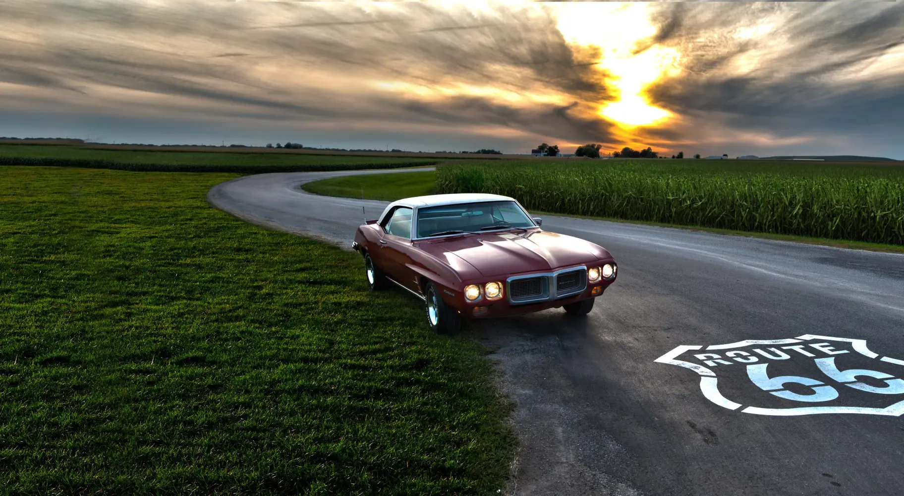 automóvil detenido en la Ruta 66