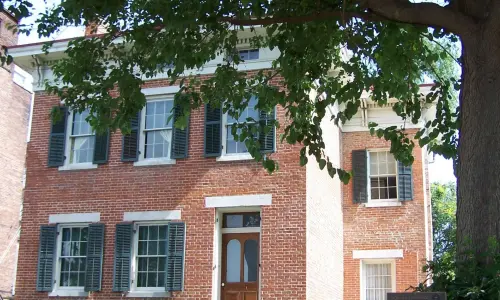 Museo del Ferrocarril Subterráneo de Quincy en la Casa del Dr. Richard Eells 