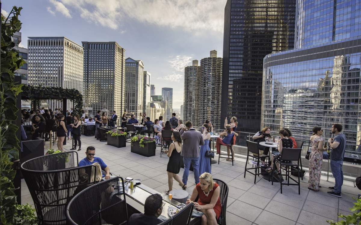 Chicago Rooftop Bars & Patios | Recomendado por locales | Enjoy Illinois